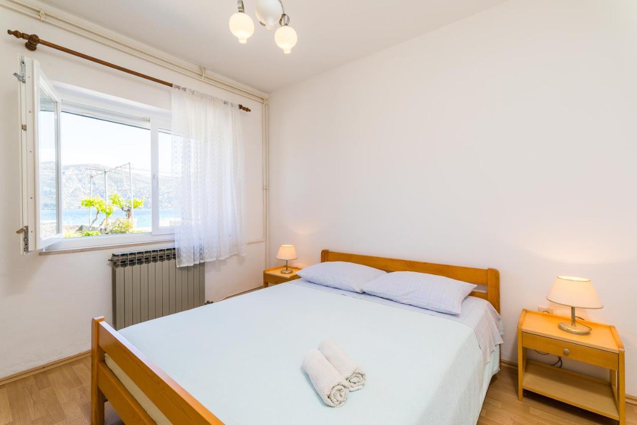 Apartment Kneze Račišće エクステリア 写真
